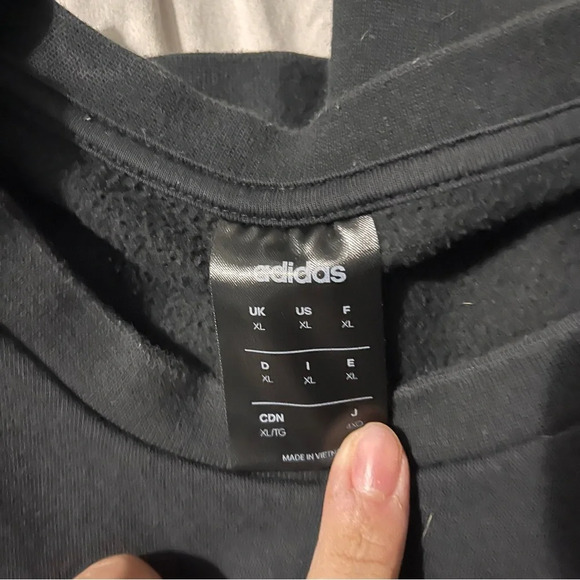 ADIDAS long sleeve sweater - Picture 4 of 4